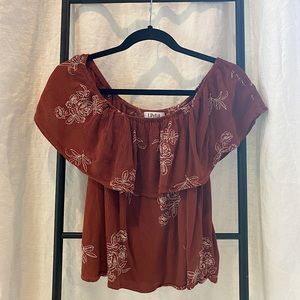Medium Lilyful Off-the-Shoulder Top